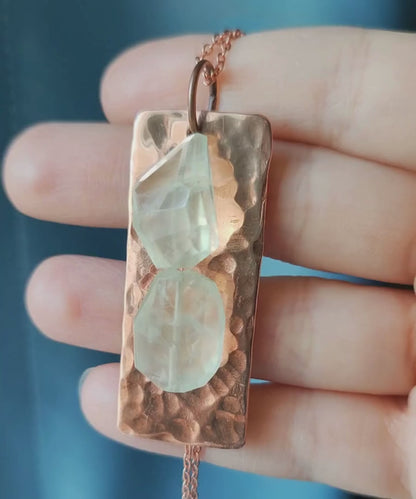 PREHNİT DÖVME BAKIR KOLYE